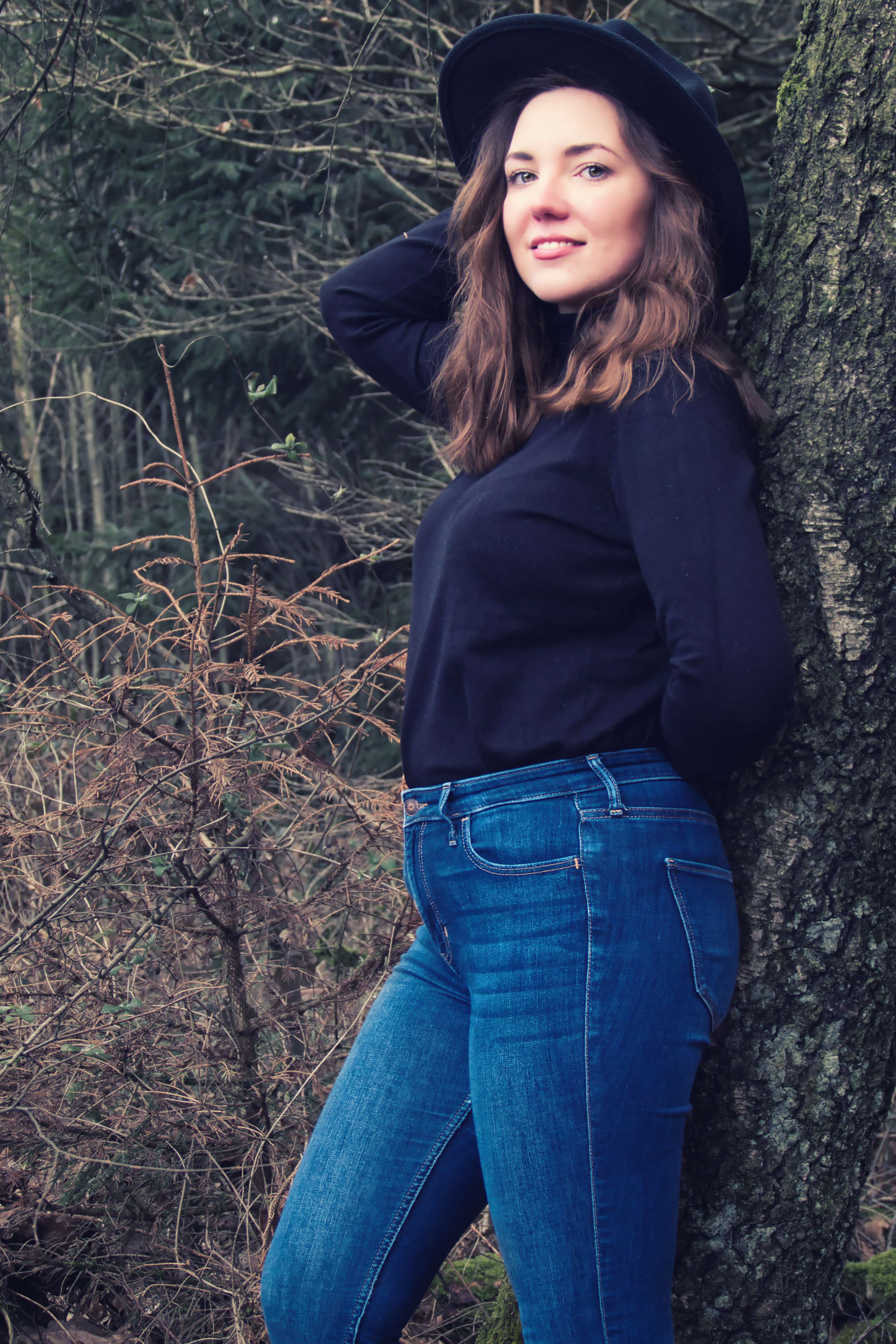 Portrait lässig Wald | Portraitfoto | Sauerland | Neuenrade